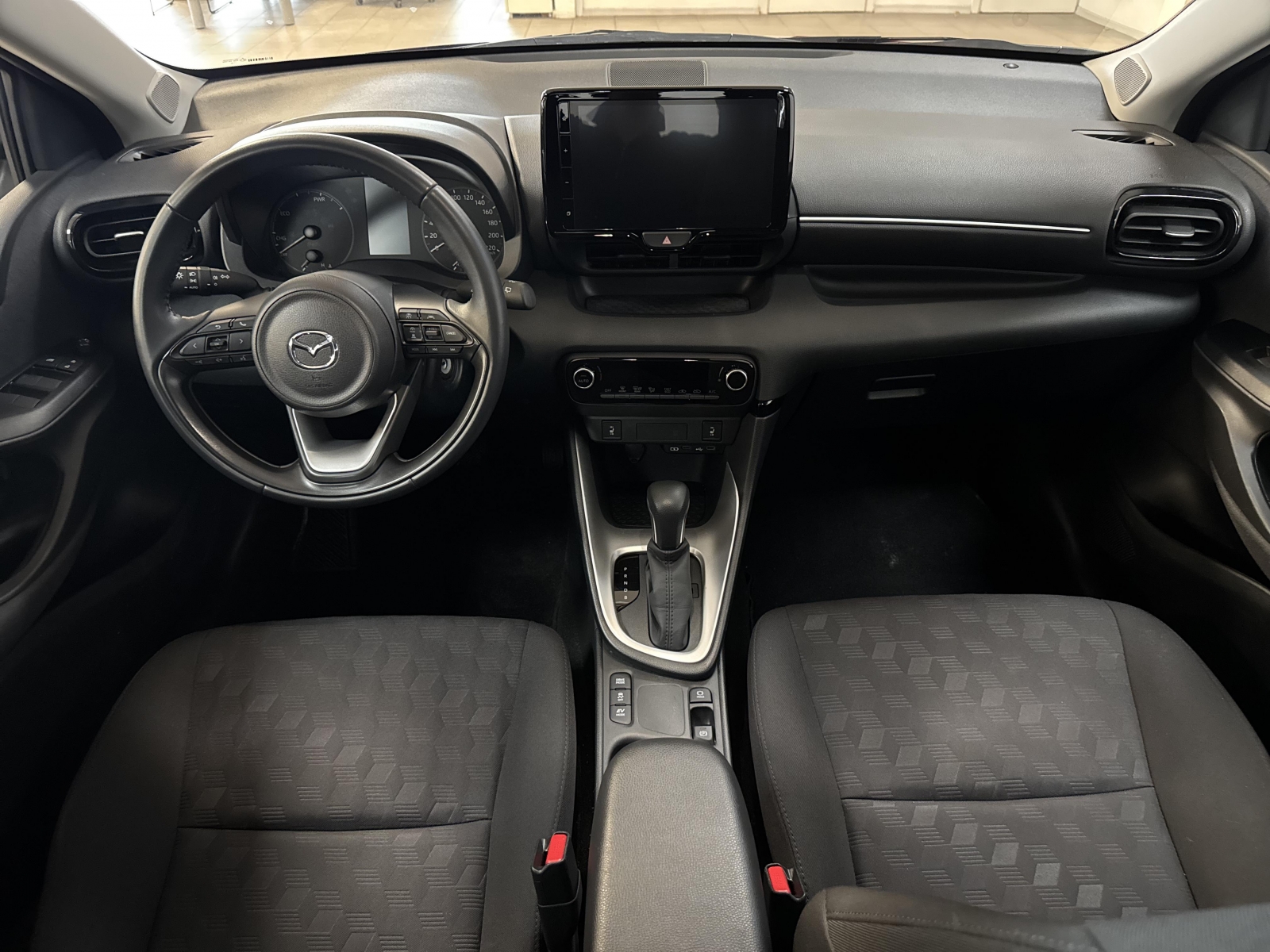 Mazda 2 Hybrid Centre-Line