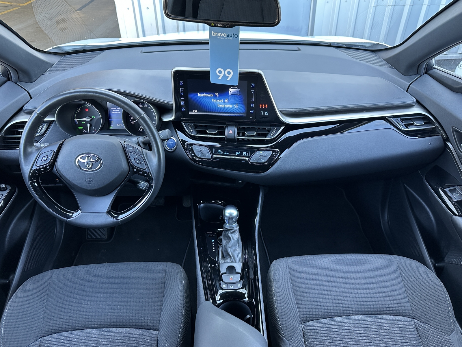 Toyota C-HR Hybrid