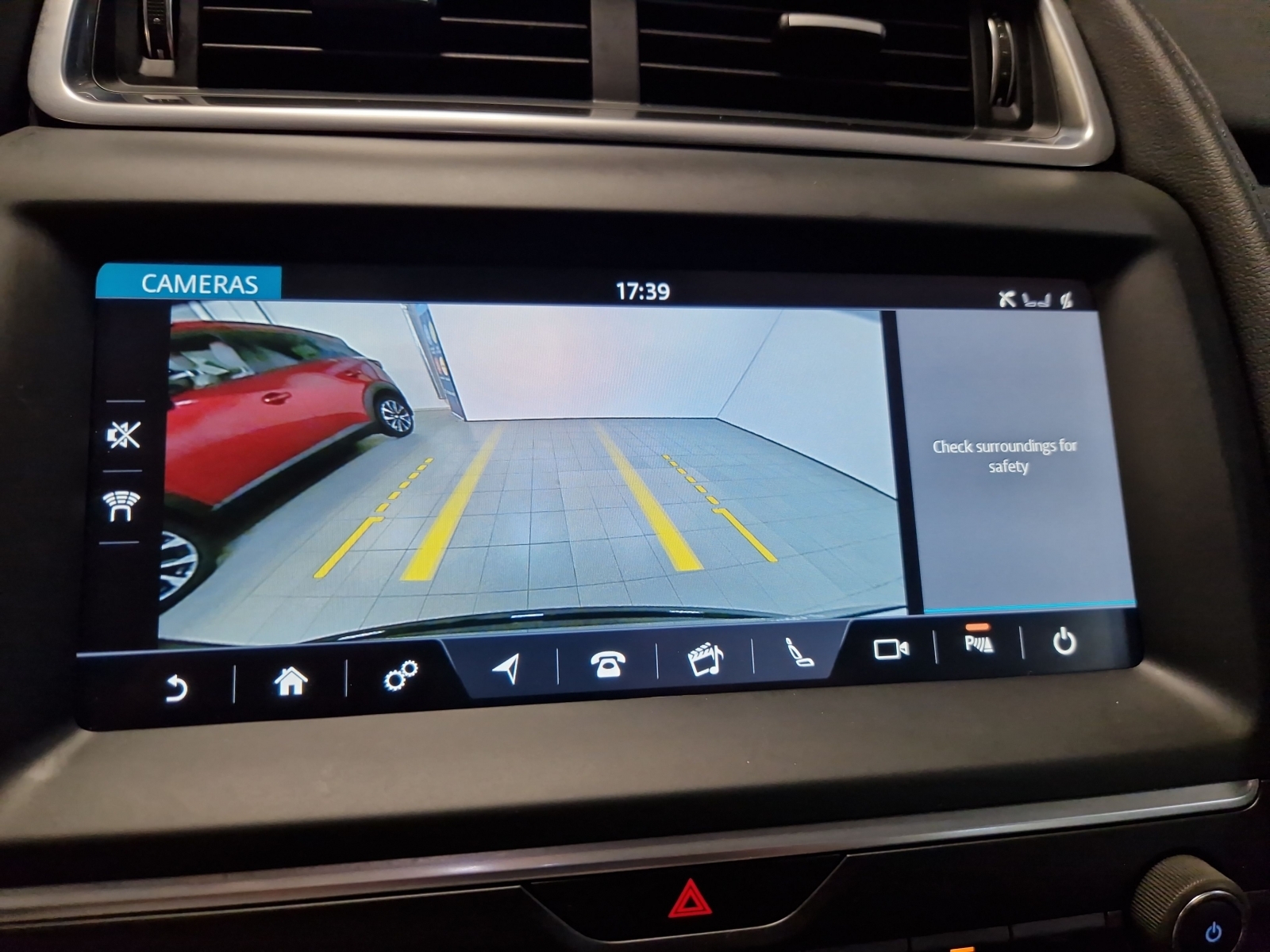 Jaguar E-Pace AWD D150