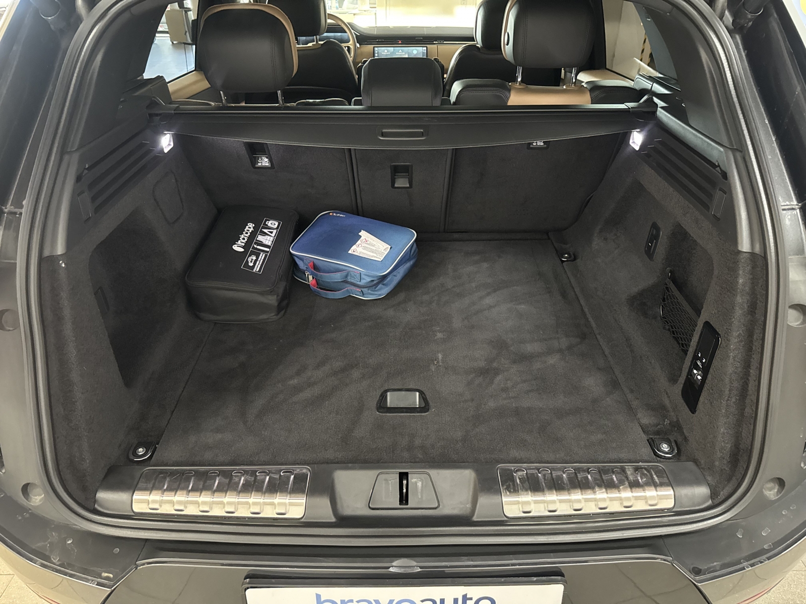 Land Rover Range Rover Sport D300 Dynamic HSE