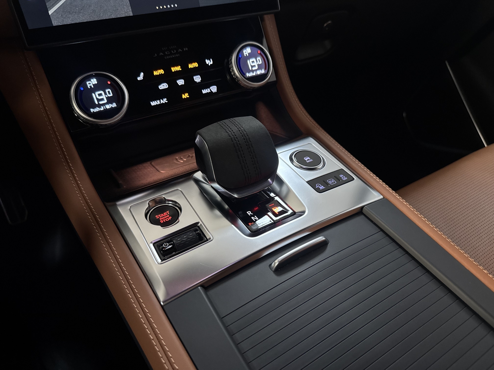 Jaguar F-Pace R PHEV Plug-in hybrid