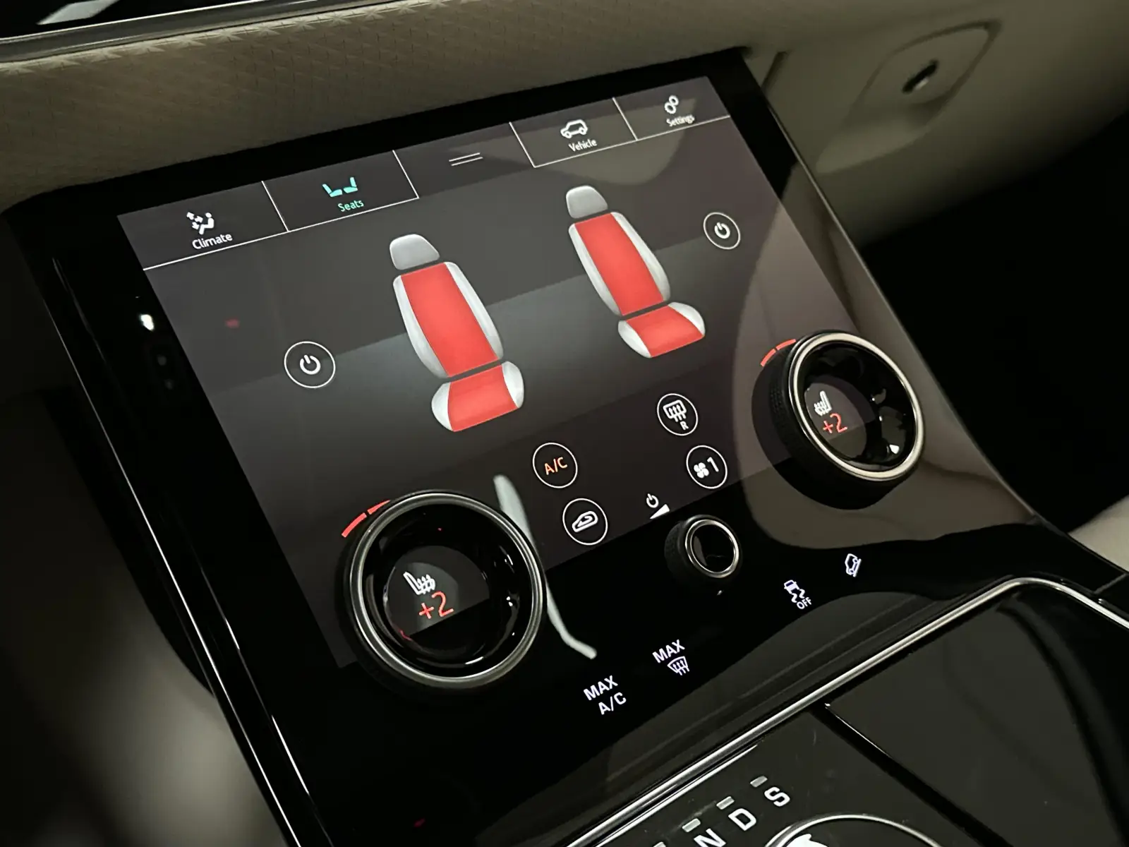 Land Rover Range Rover Velar R-Dynamic S