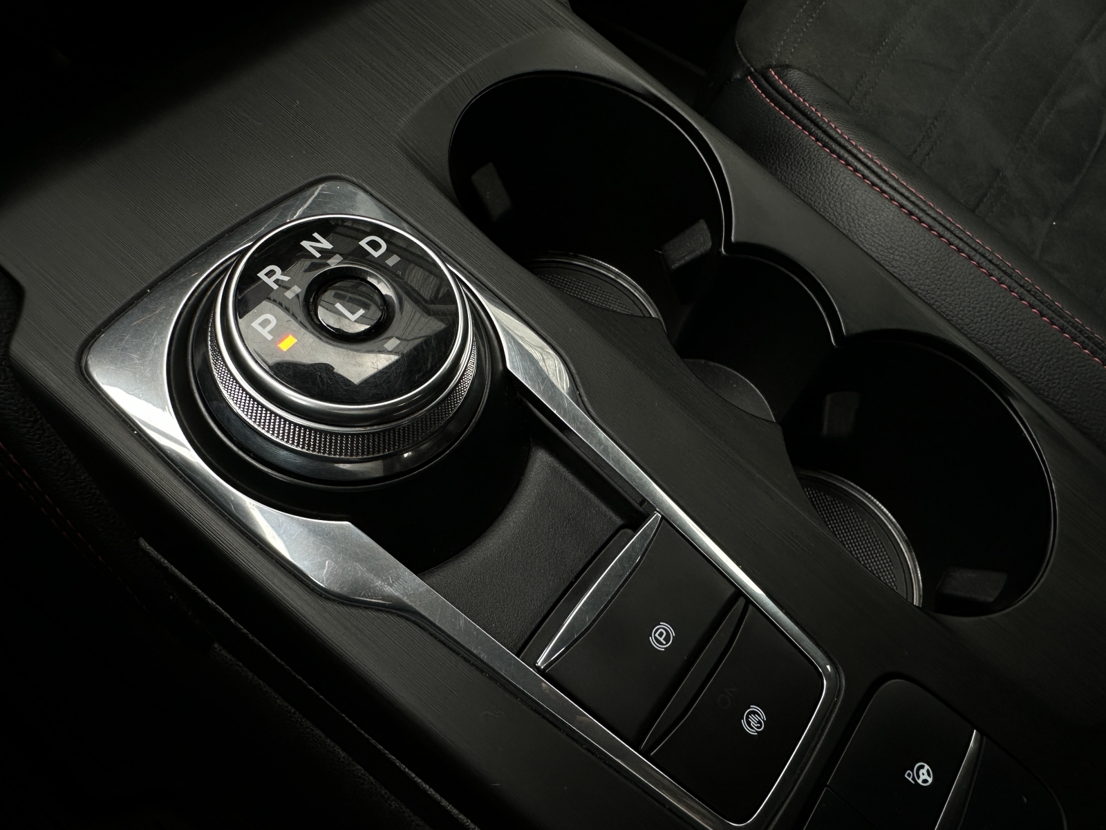 Ford Kuga ST-Line X Plug-In Hybrid