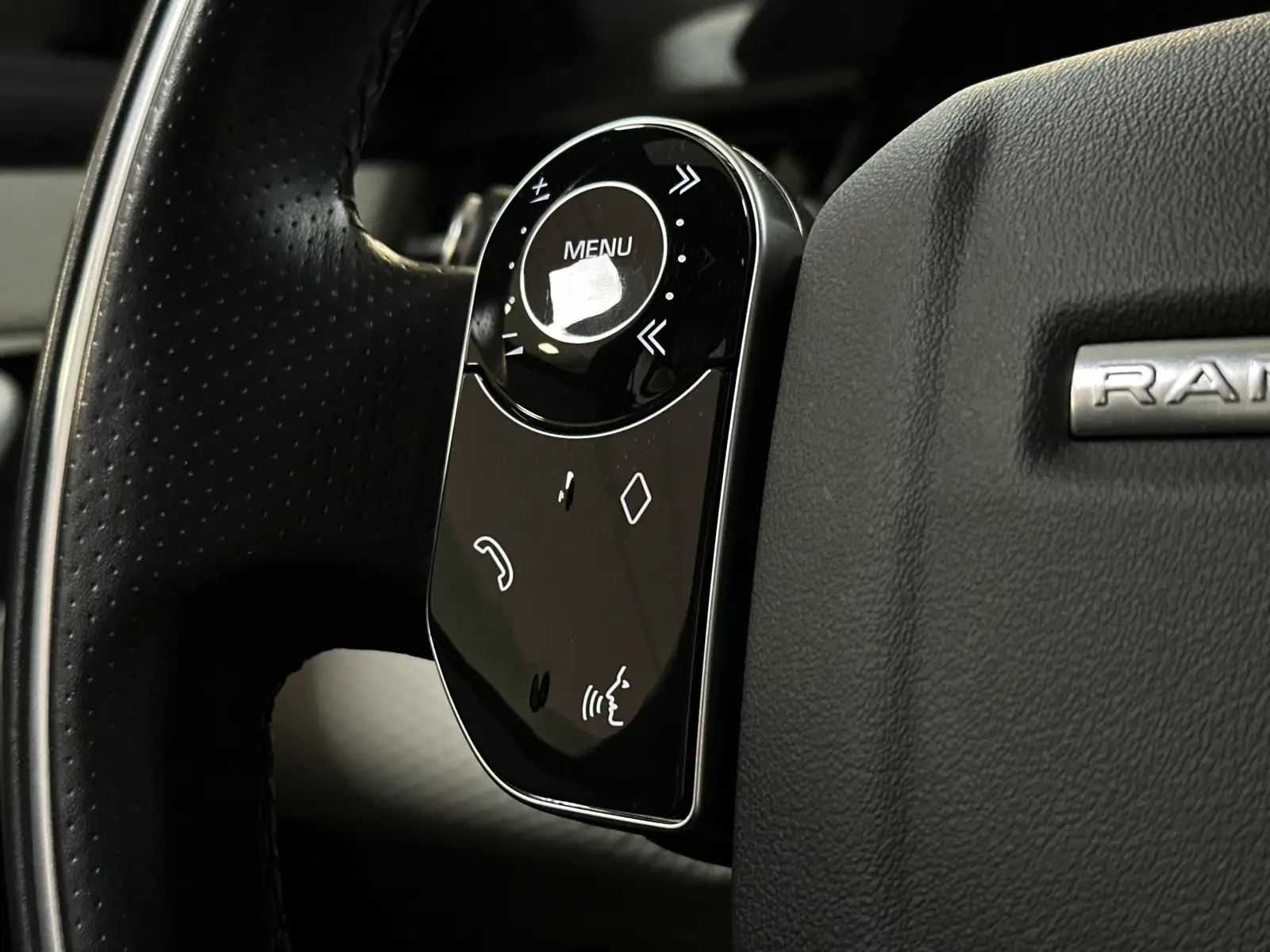 Land Rover Range Rover Velar R-Dynamic S