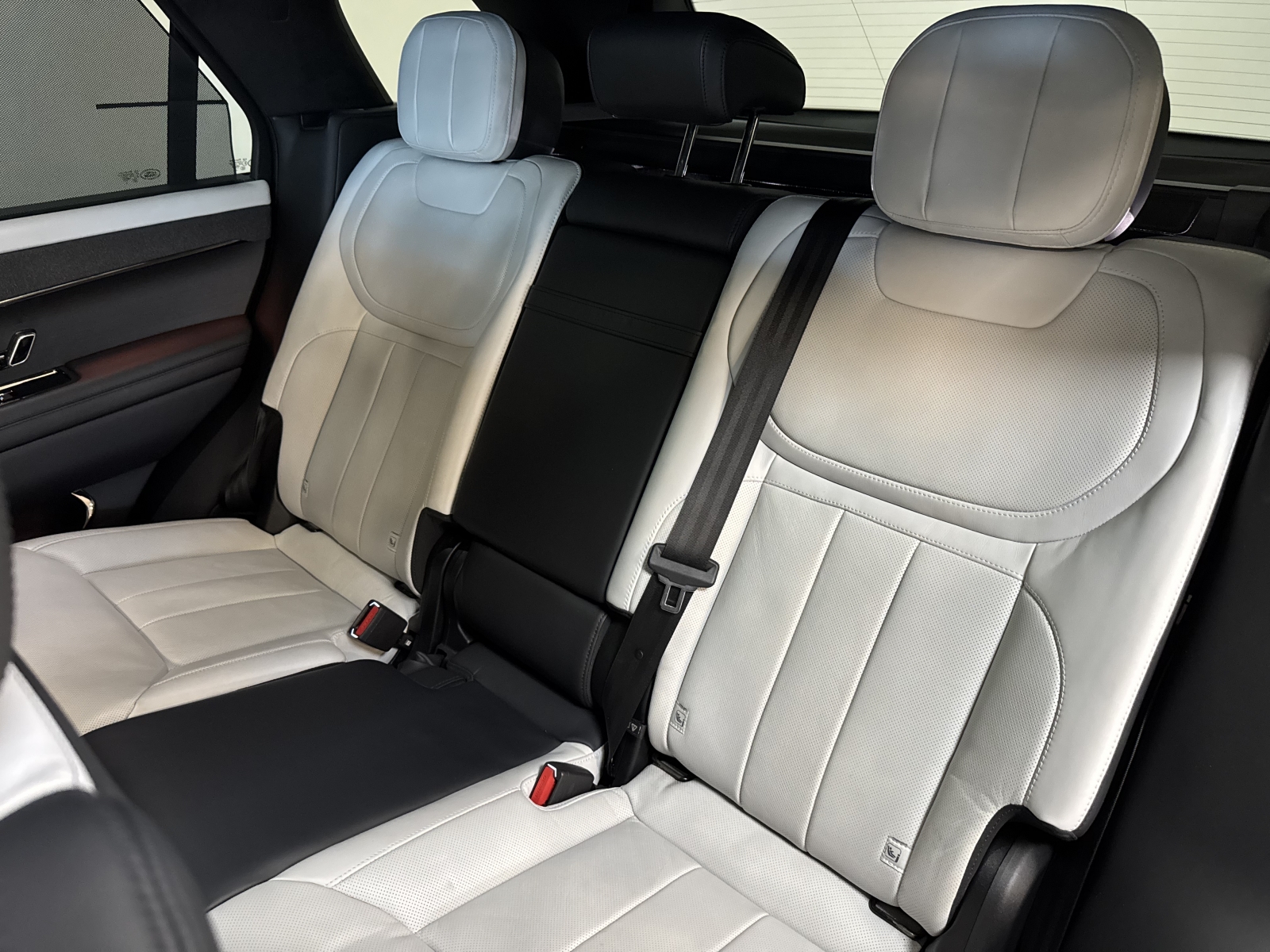 Land Rover Range Rover Sport First Edition P530