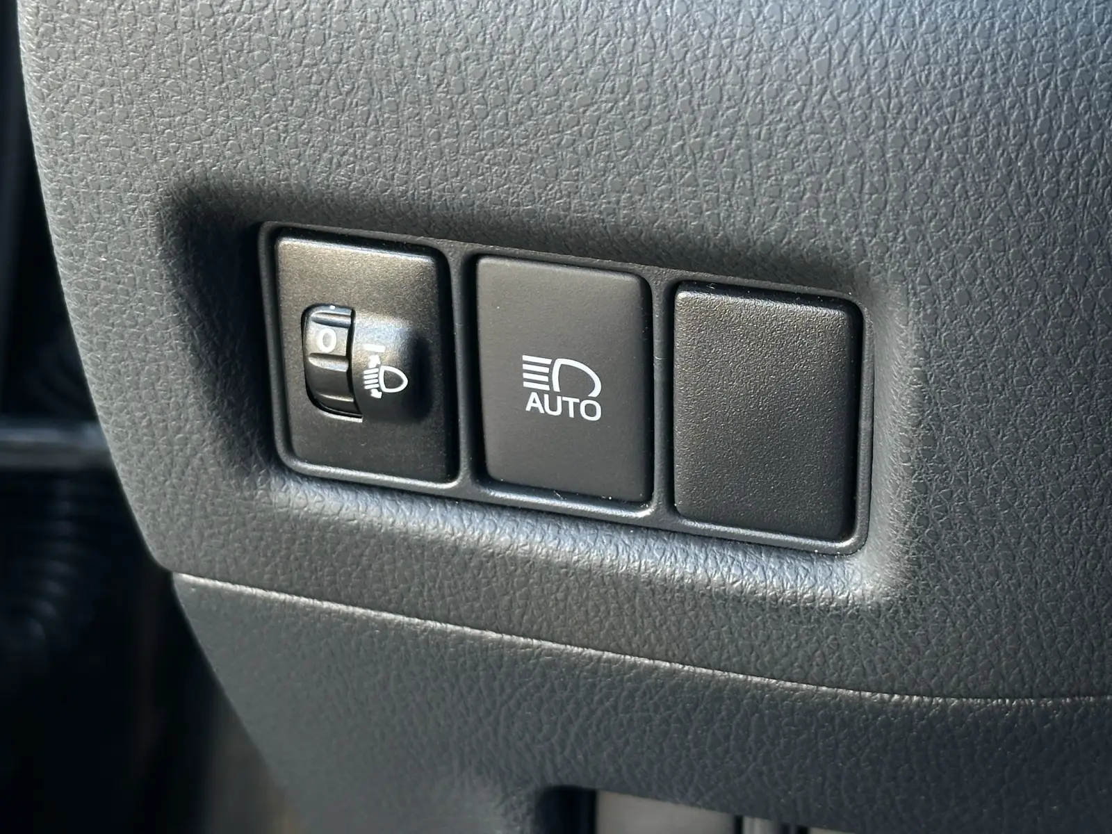 f1418f8ac402d049be277b4b88df7e9d6a3a90555c715.jpg