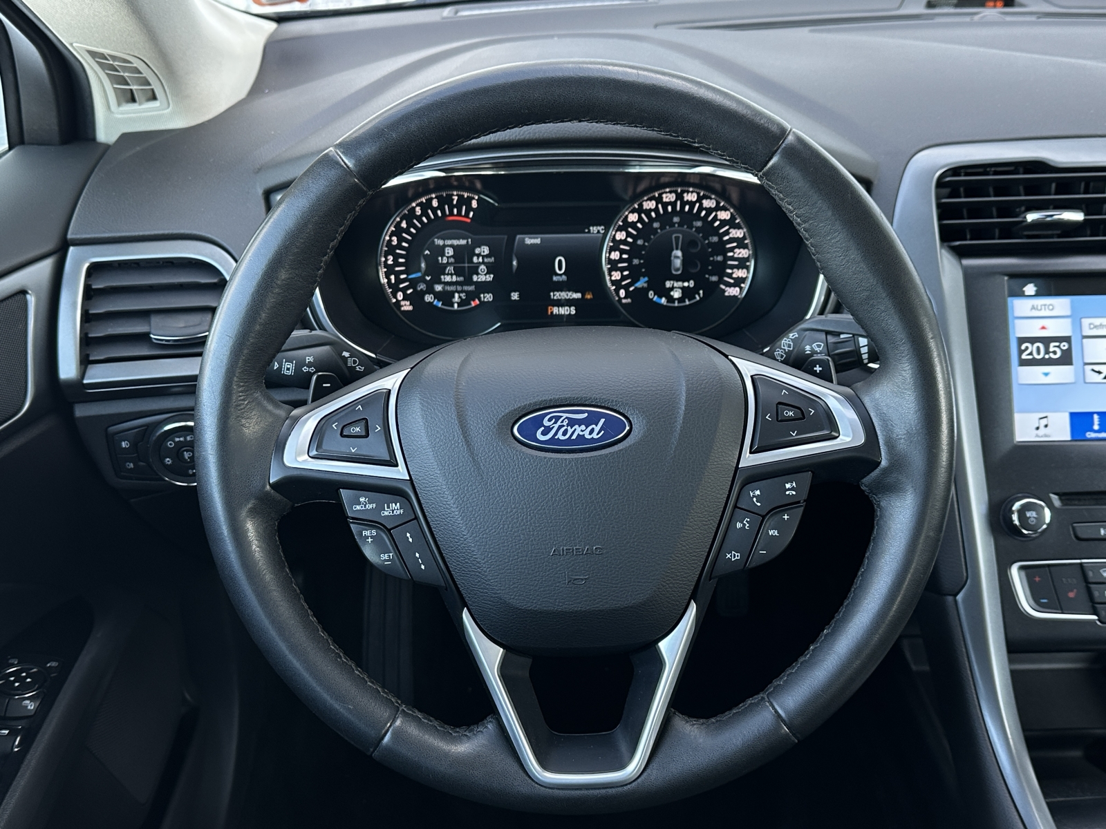 Ford Mondeo Titanium