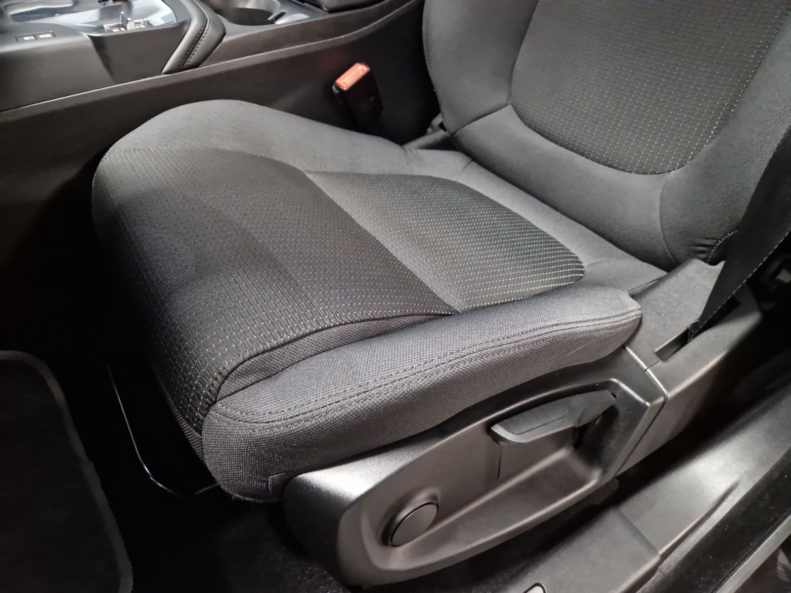 Jaguar E-Pace AWD D150