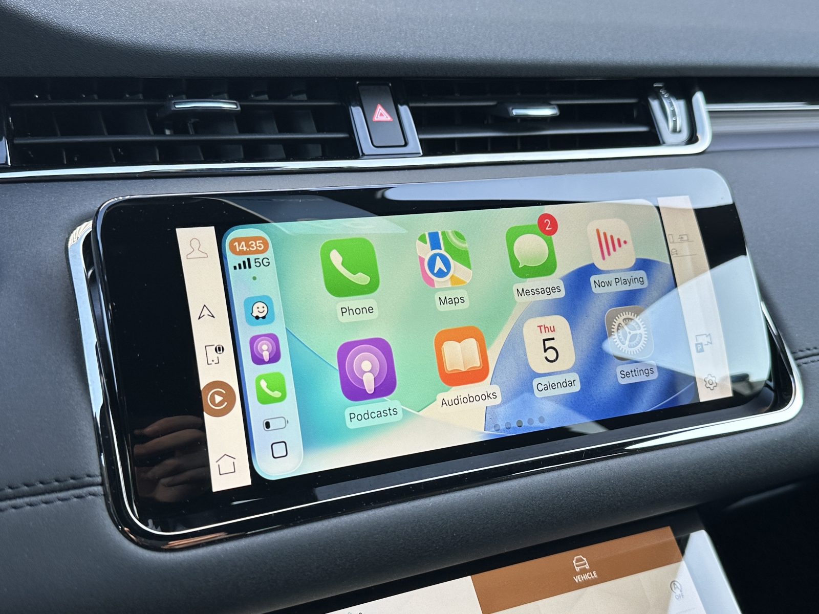 Land Rover Range Rover Evoque P300E Plug-In Hybrid AWD R-Dynamic SE