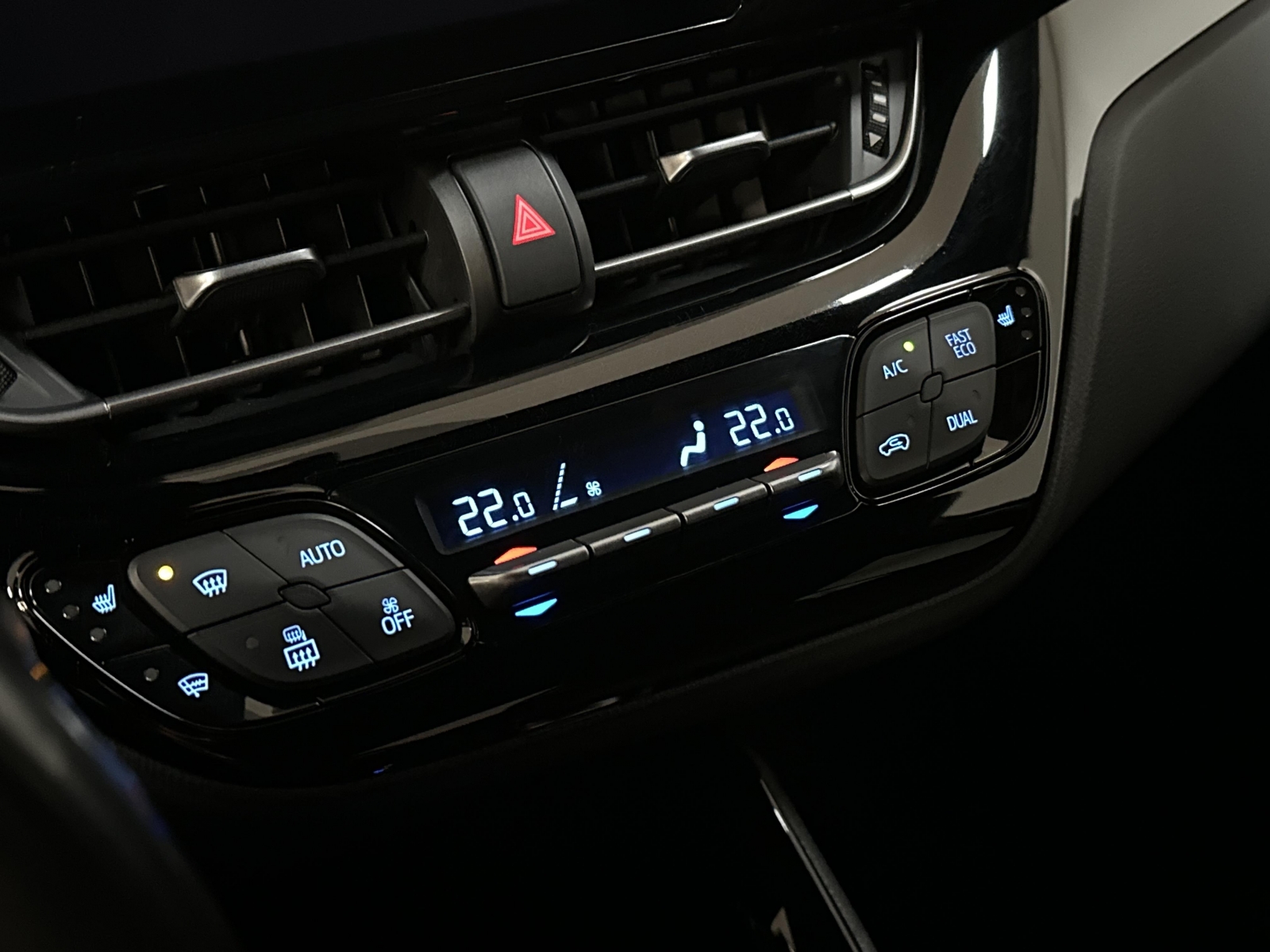 Toyota C-HR Hybrid Style