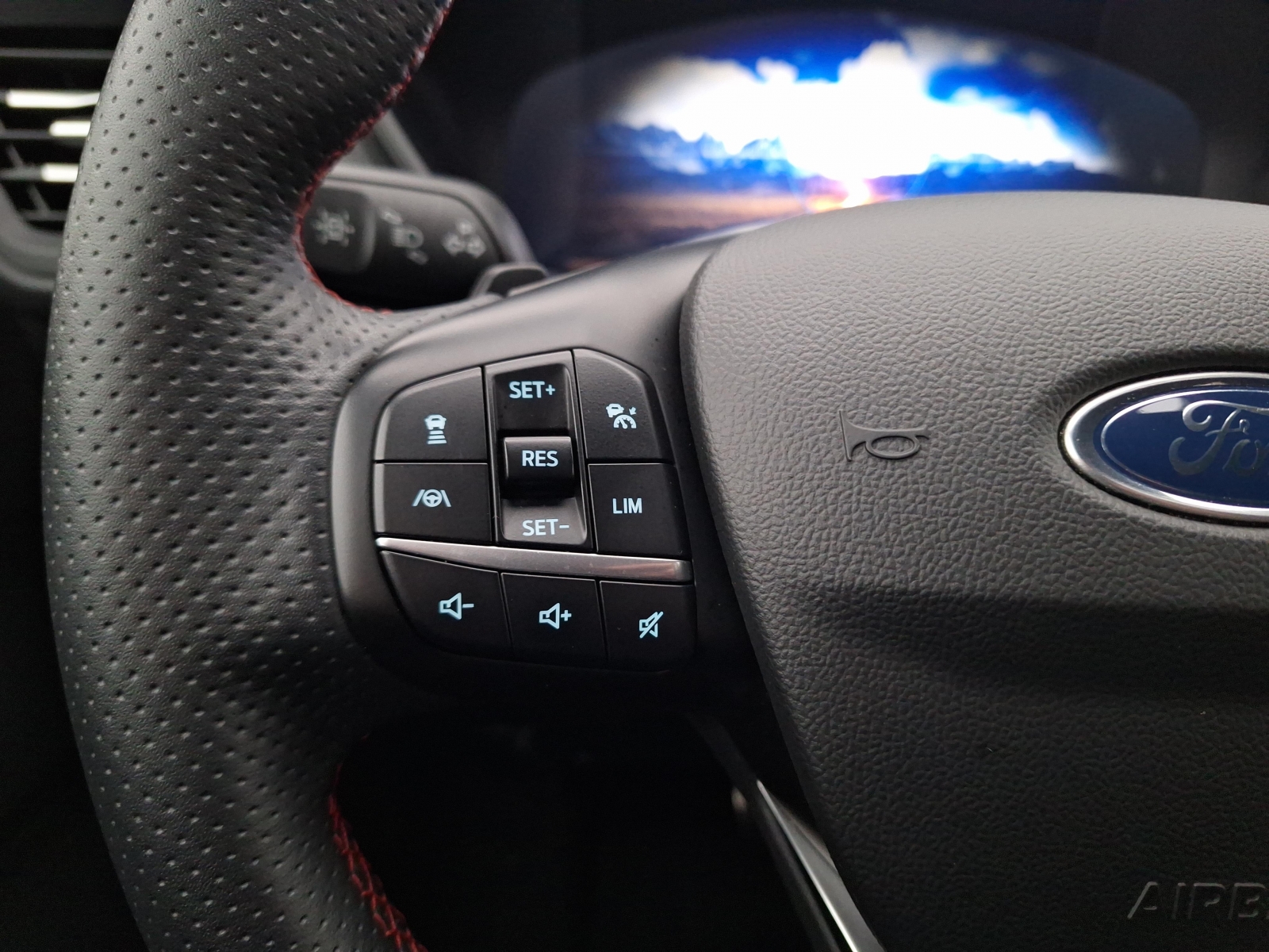 Ford Kuga ST-line