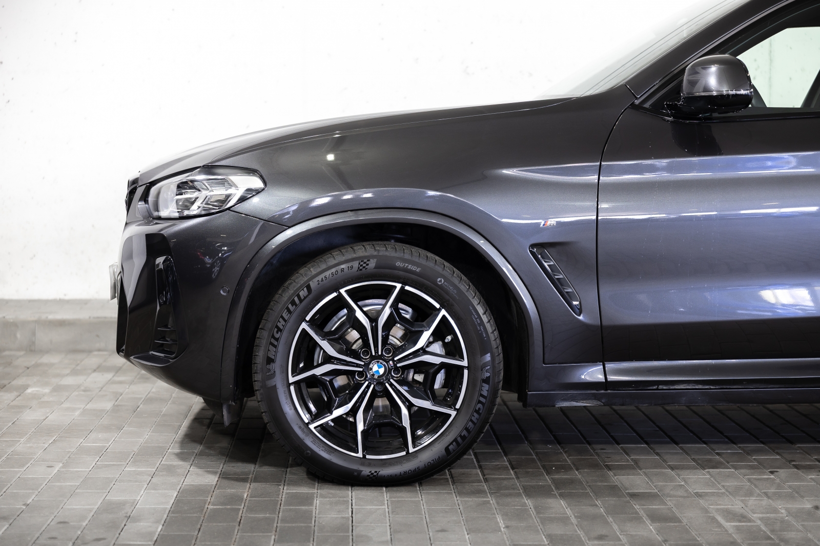 BMW X4 xDrive20i