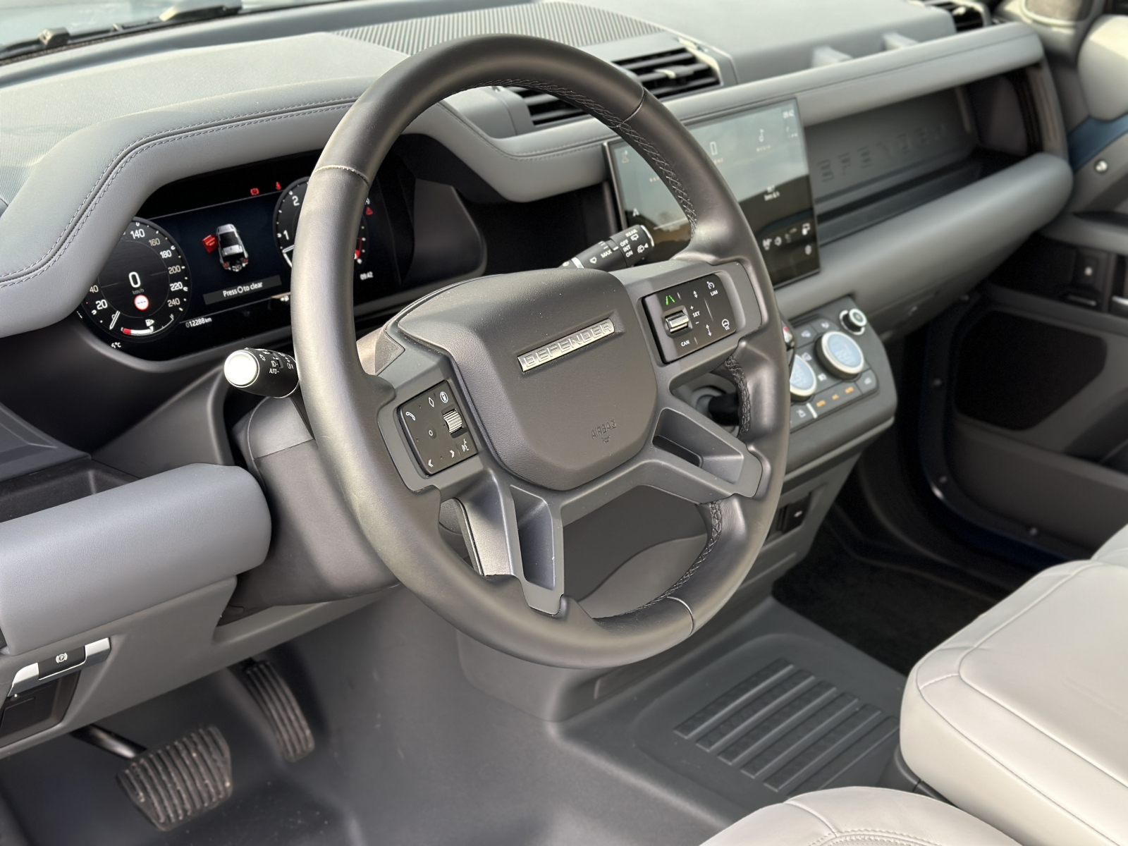 Land Rover Defender DEFENDER 90 D250 X-DYNAMIC HSE