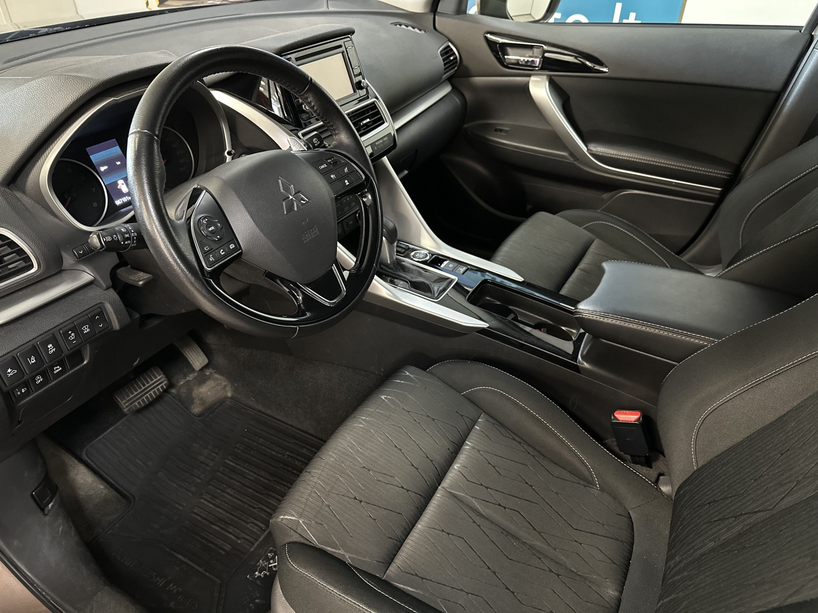 Mitsubishi Eclipse Cross Intense Plus 4WD