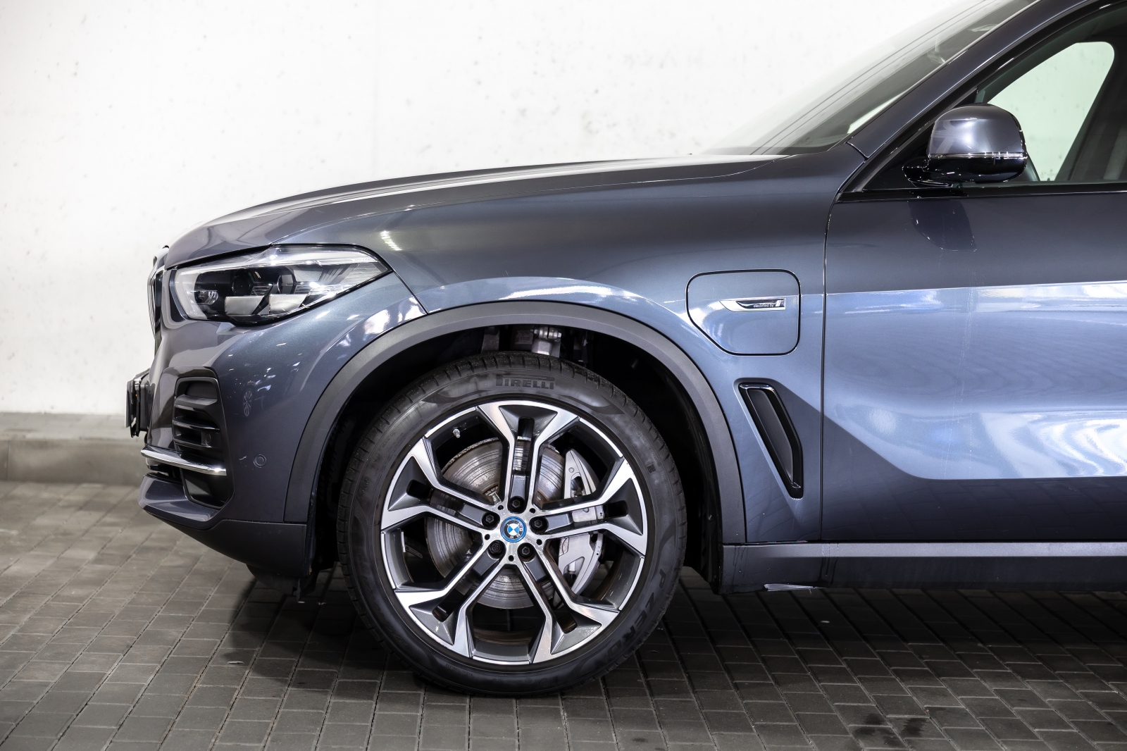 BMW X5 xDrive45e