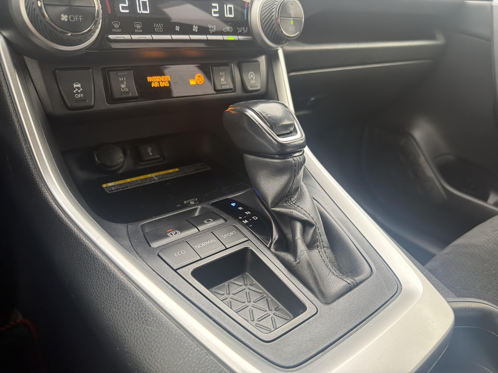 Toyota RAV4 Luxury Plus