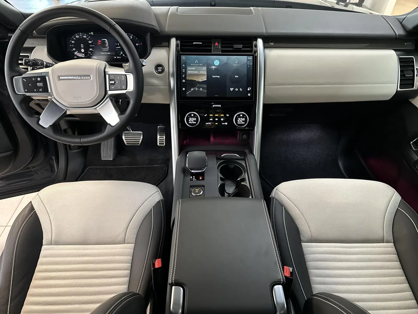 Land Rover Discovery D300 Metropolitan