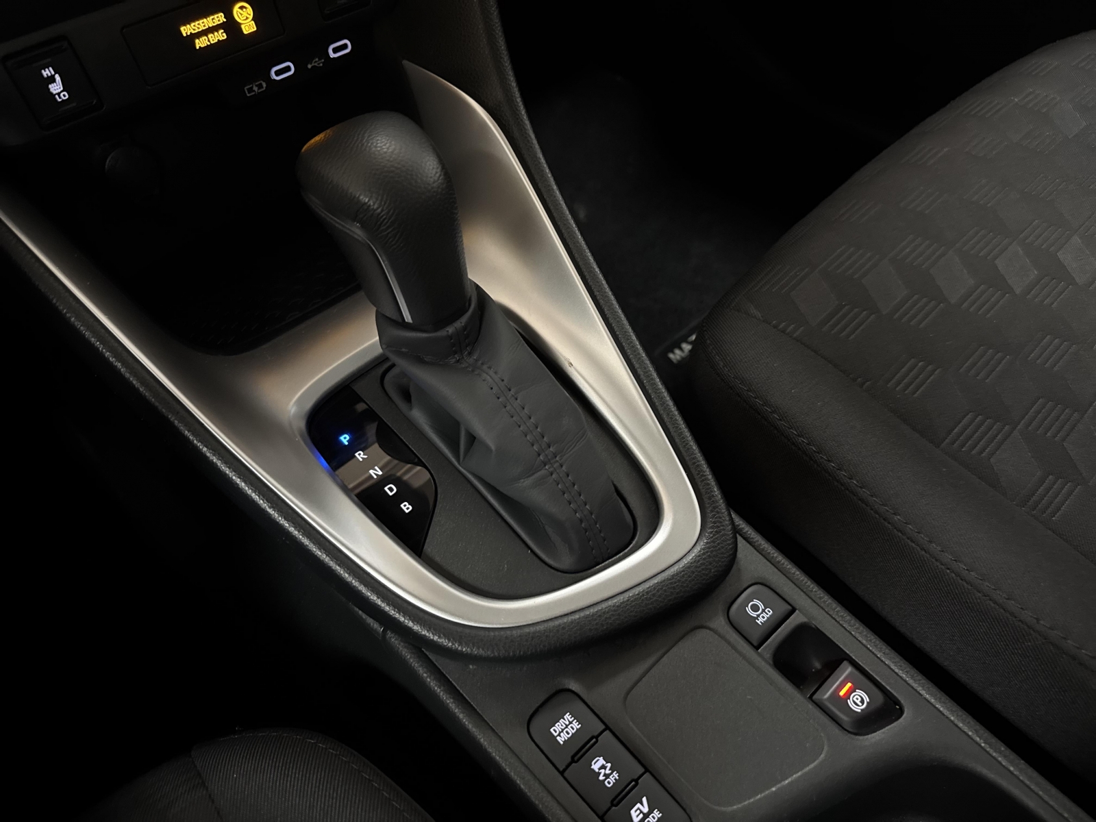 Mazda 2 Hybrid Centre-Line