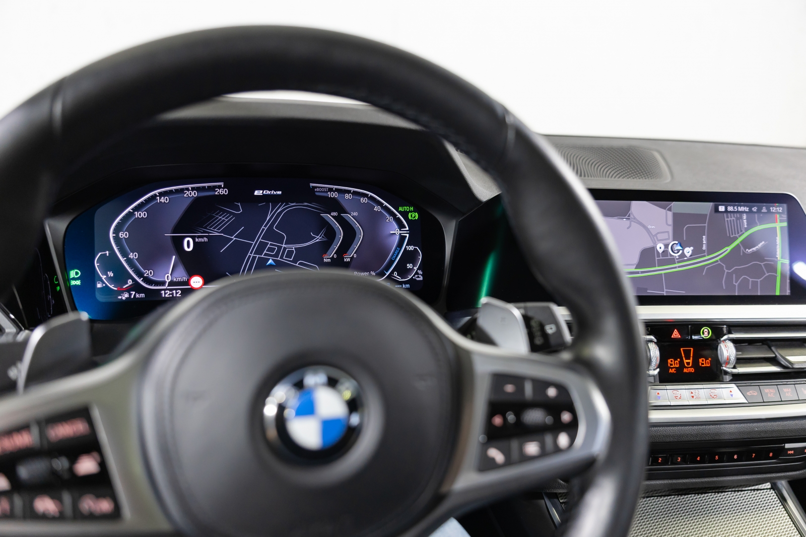 BMW 330 e