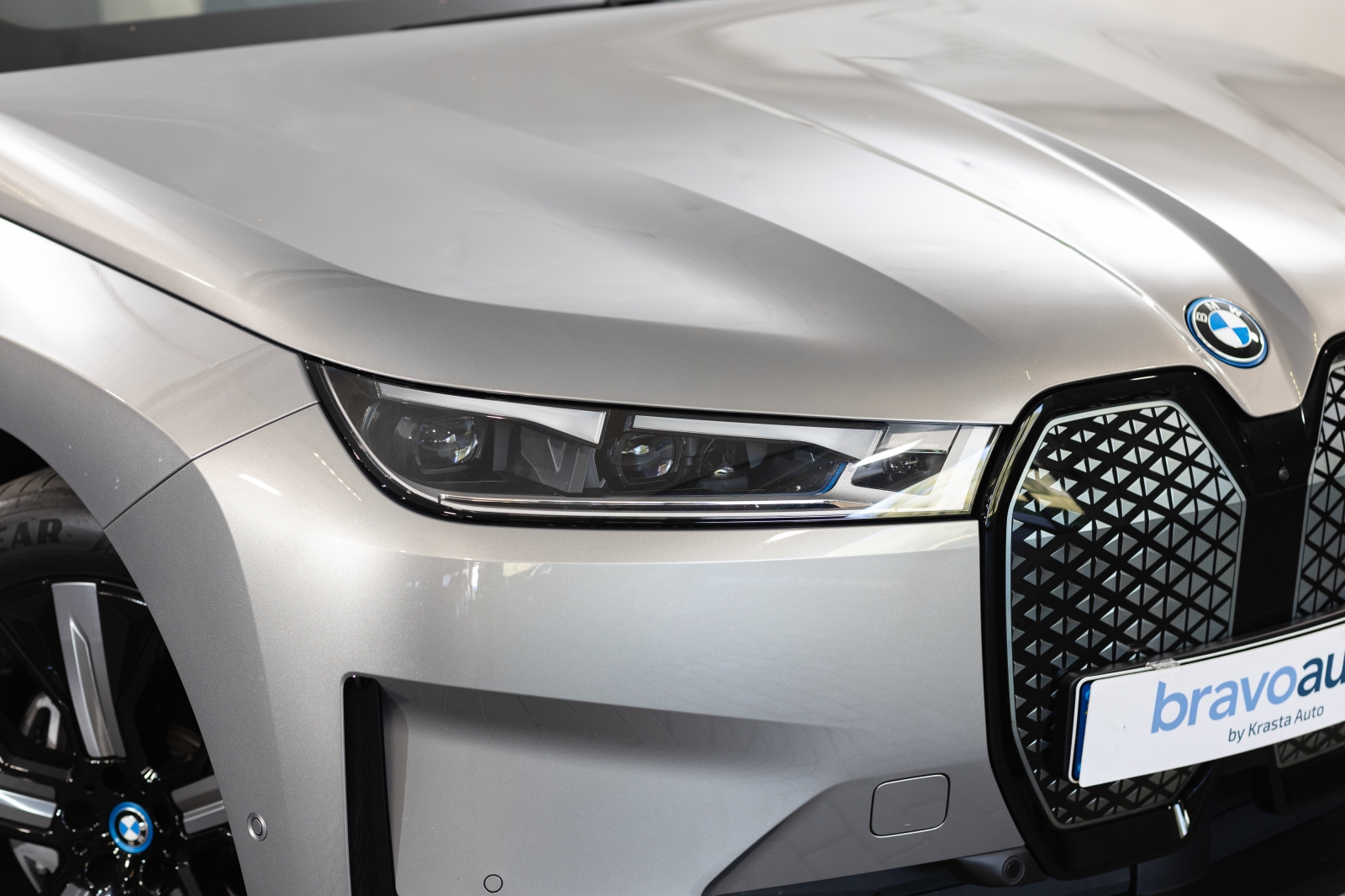 BMW iX xDrive50e
