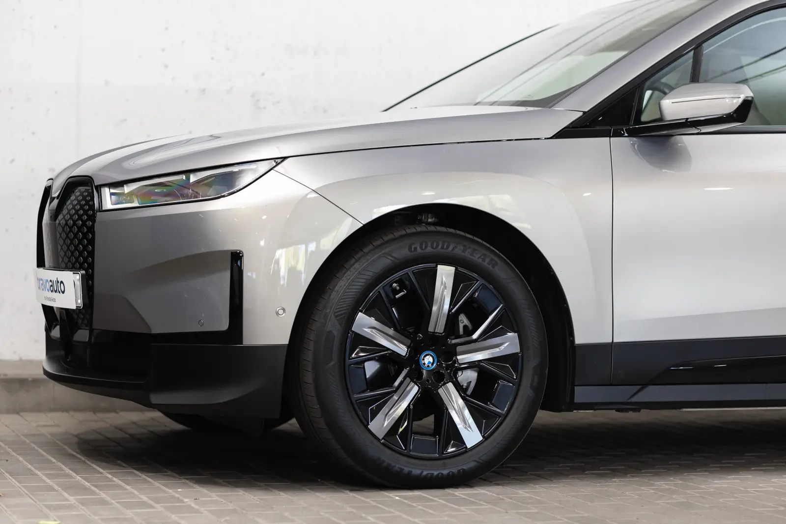 BMW iX xDrive50e