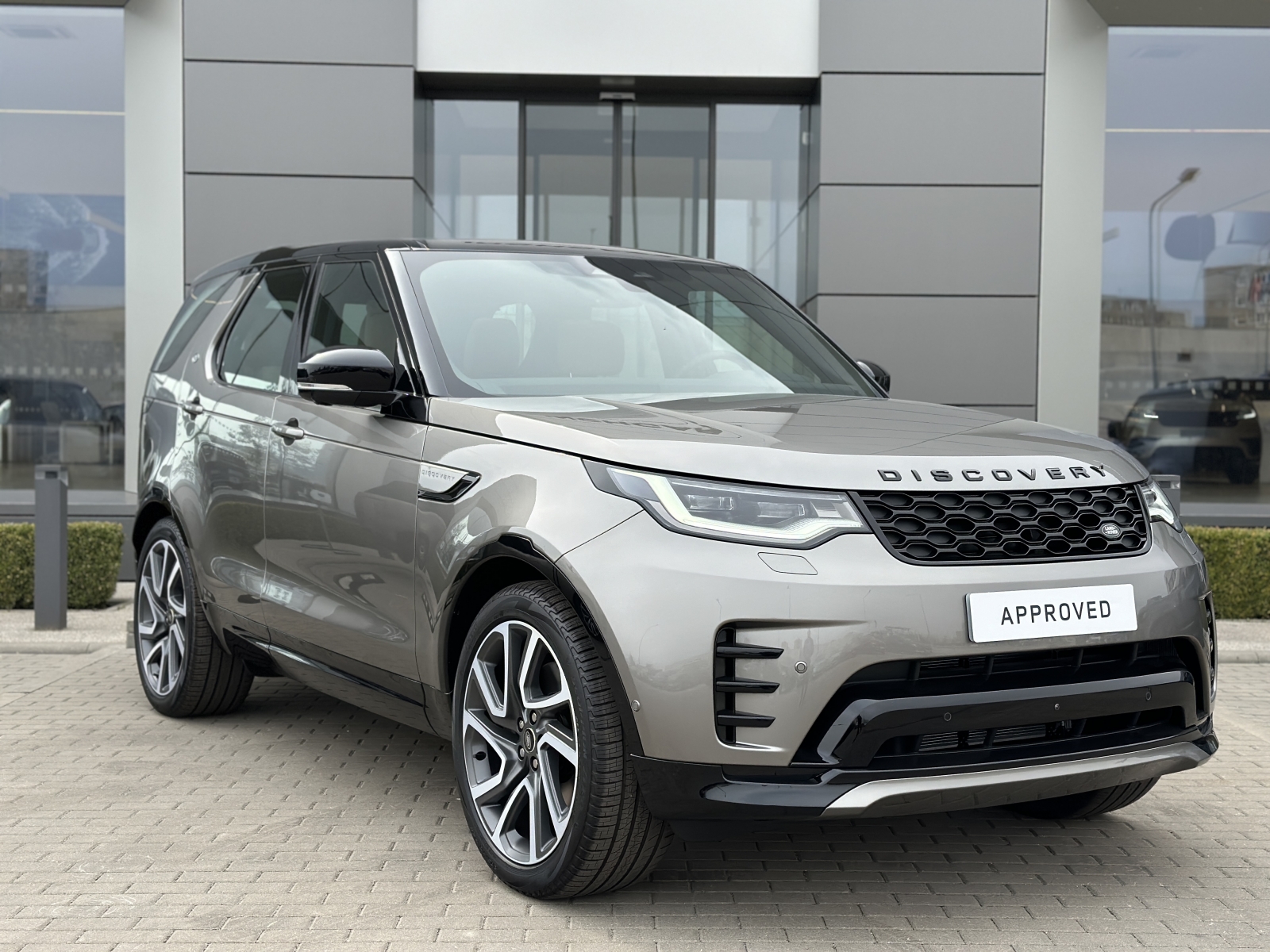 Land Rover Discovery Dynamic HSE MHEV D350