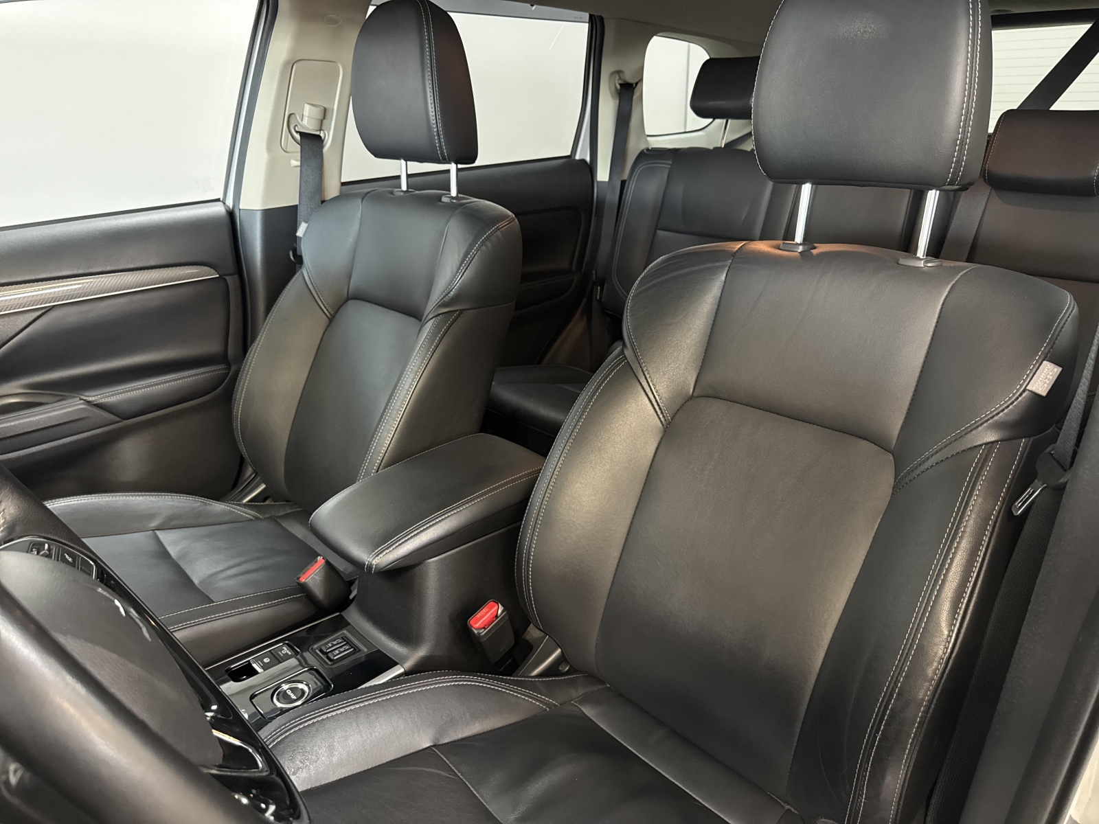 Mitsubishi Outlander 4WD