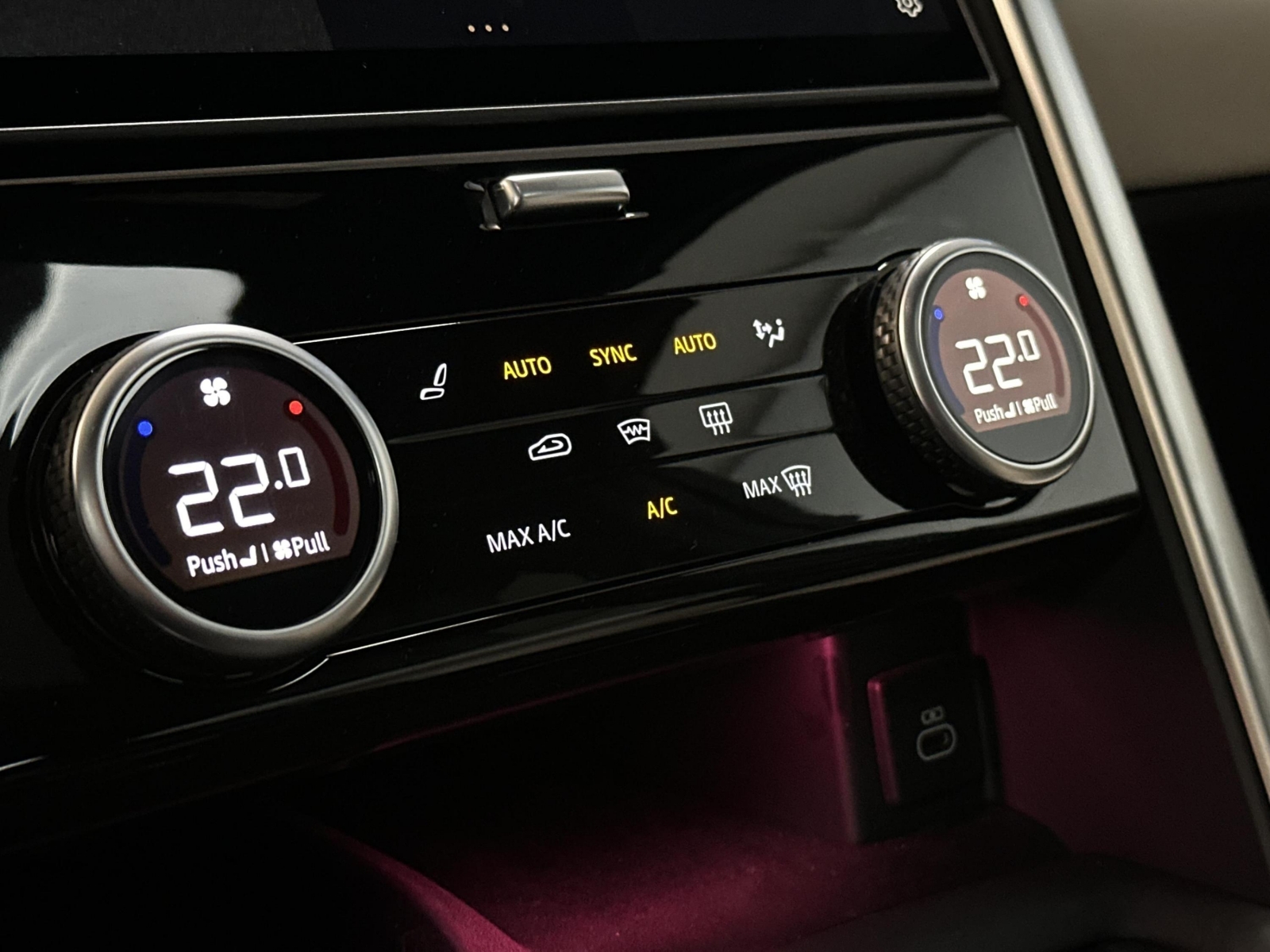 Land Rover Discovery D300 Metropolitan