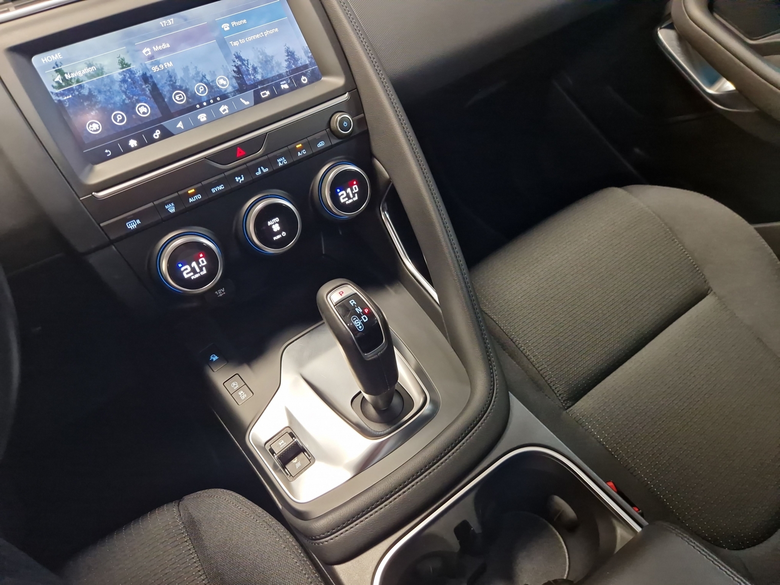 Jaguar E-Pace AWD D150