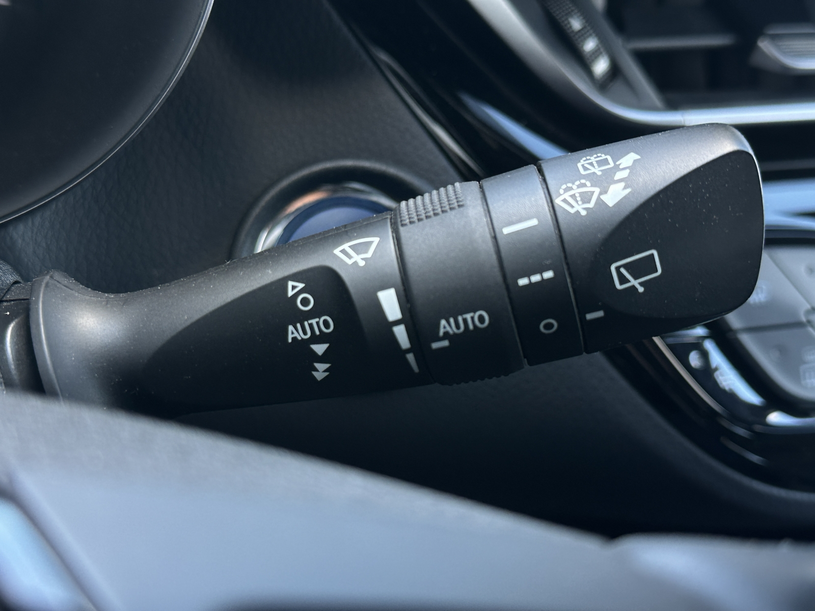 Toyota C-HR Hybrid