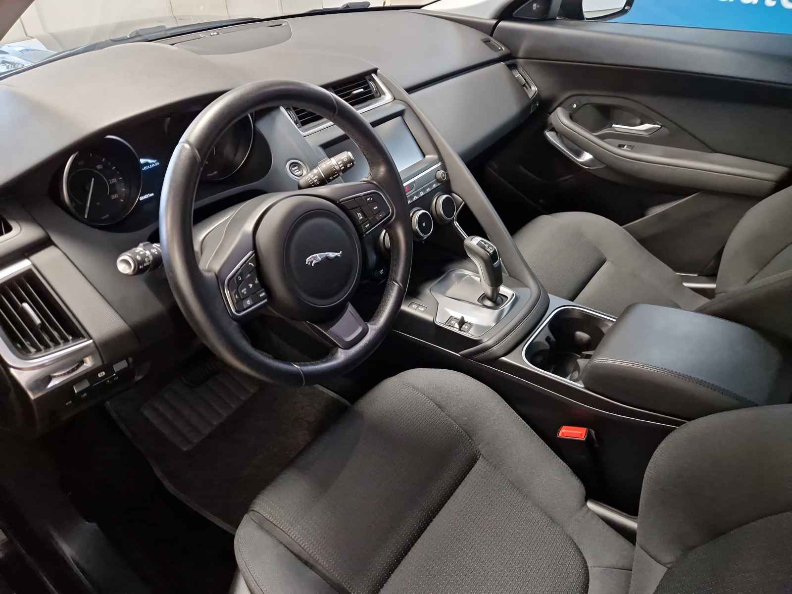 Jaguar E-Pace AWD D150