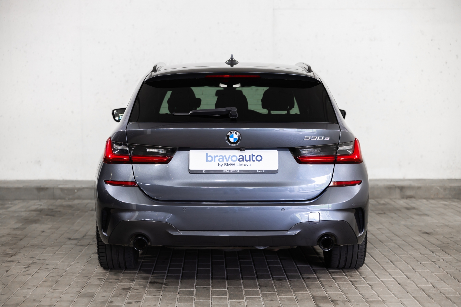 BMW 330 e