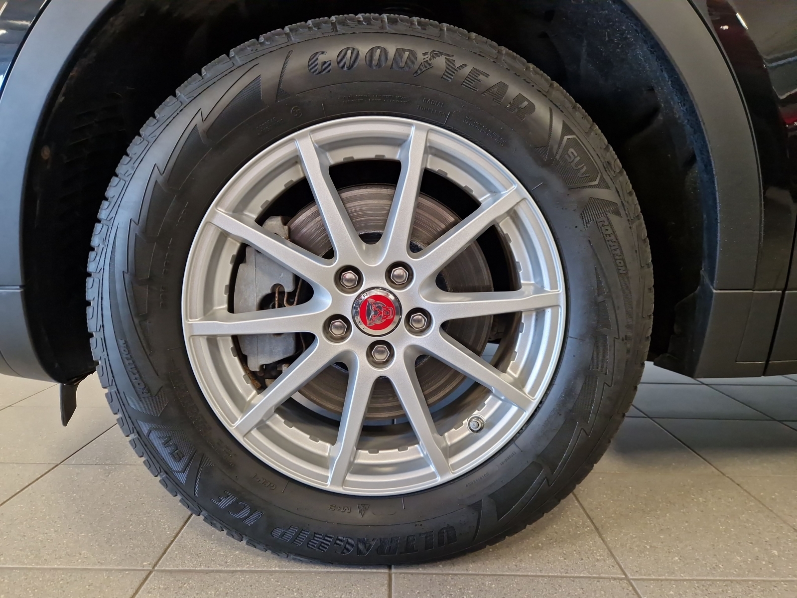 Jaguar E-Pace AWD D150