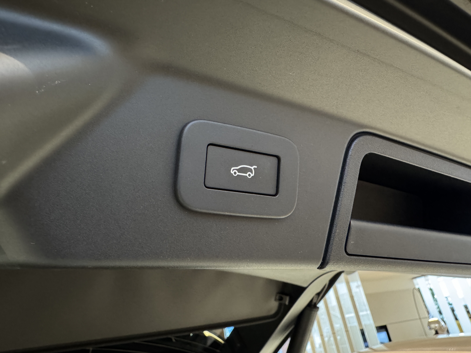 Land Rover Range Rover Velar Dynamic SE D300 MHEV