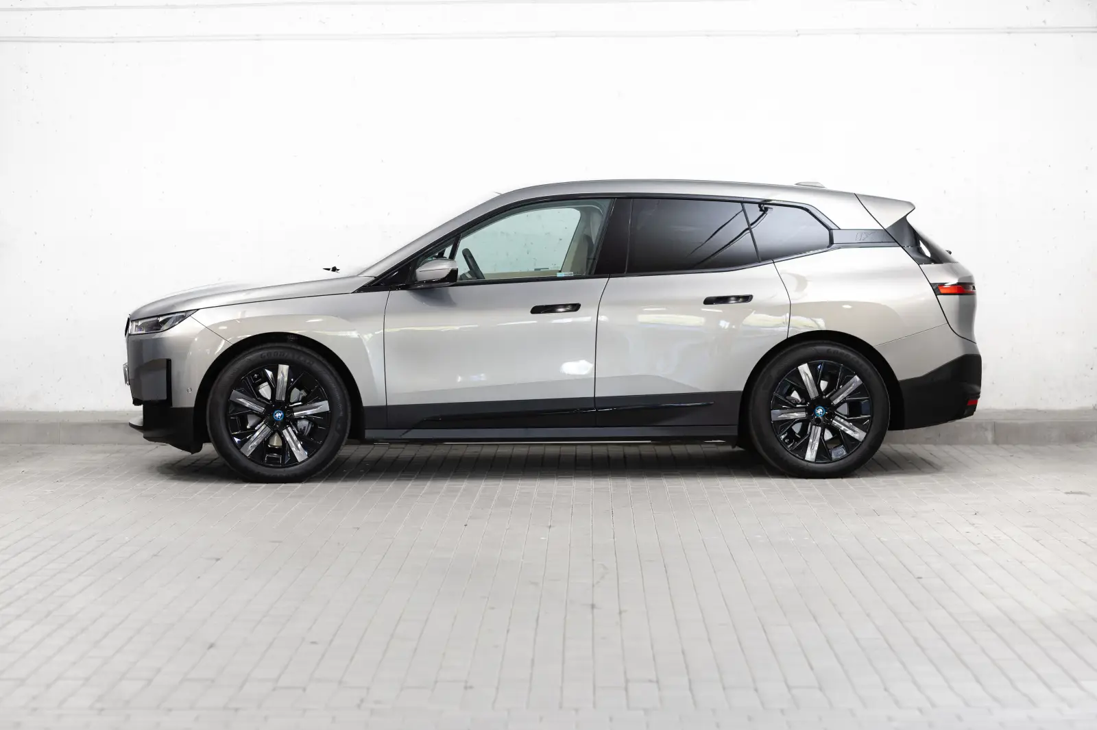 BMW iX xDrive50e