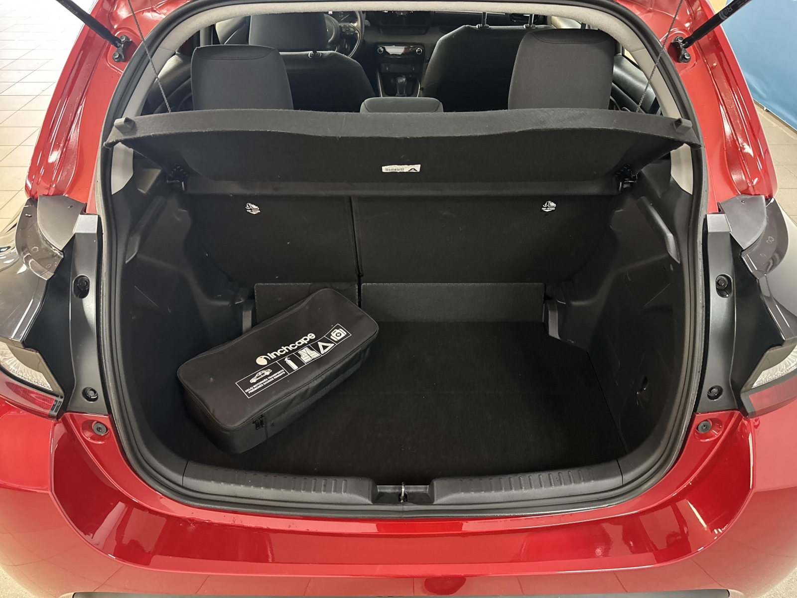 Mazda 2 Hybrid Centre-Line