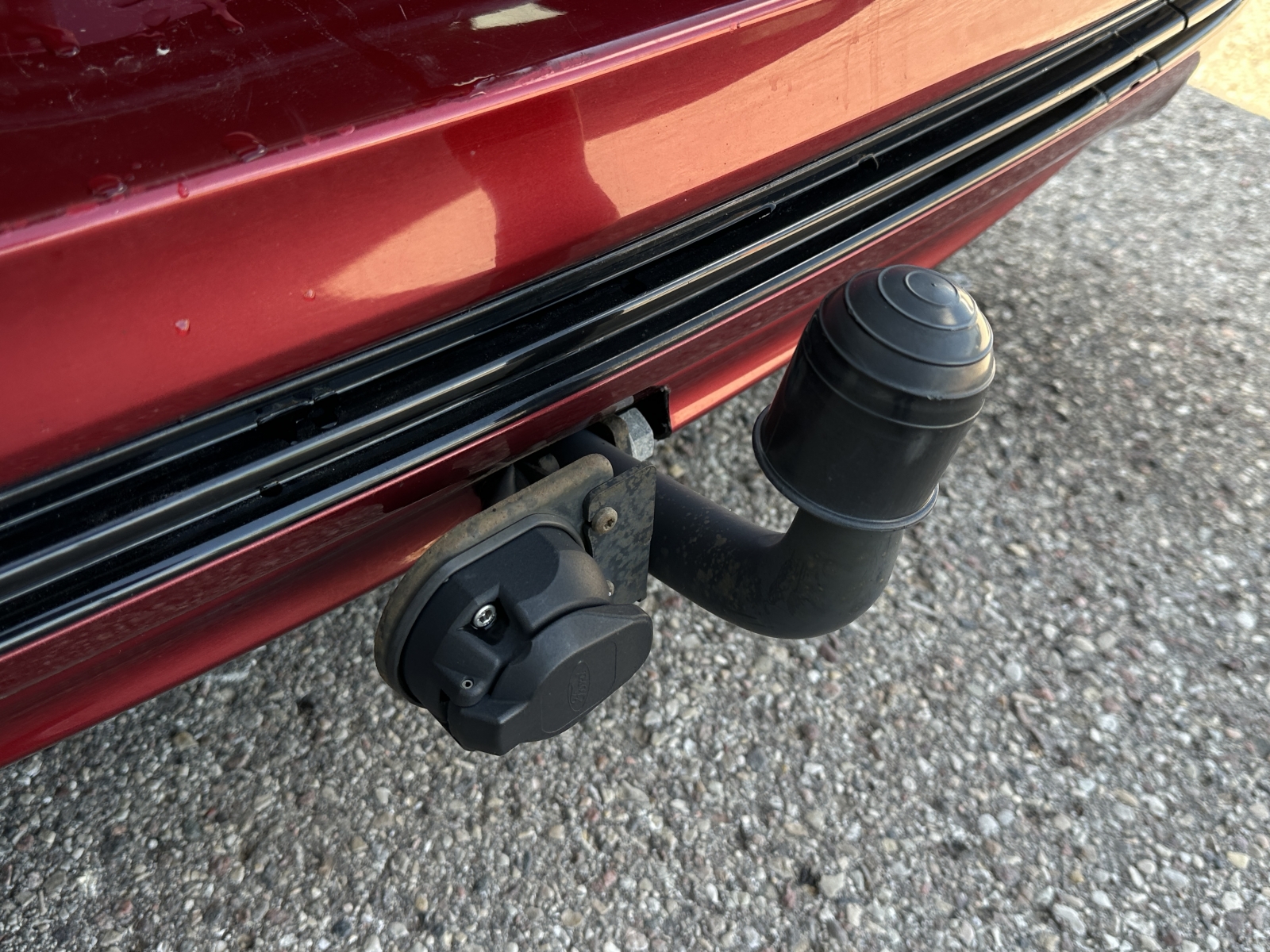 Ford Mondeo Titanium Hybrid