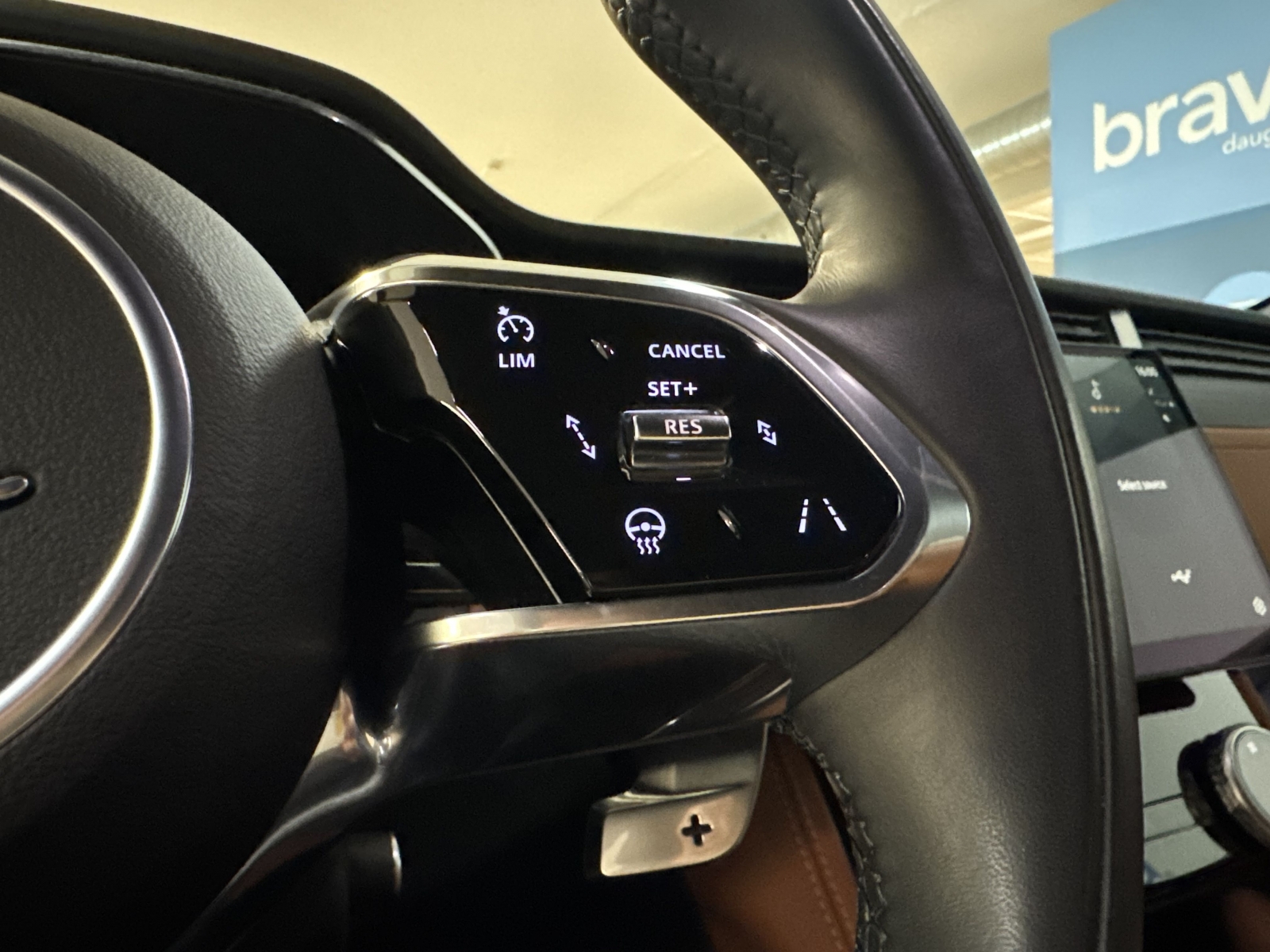 Jaguar F-Pace R PHEV Plug-in hybrid
